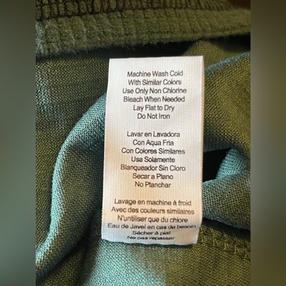 - Spyder Women’s Long Sleeve Crewneck Pullover Shirt Size s/p - Picture 8 of 8